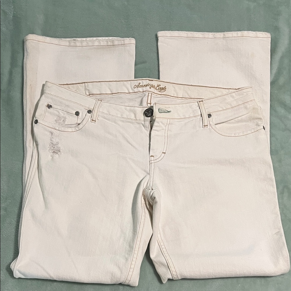 American Eagle White Bootcut Jeans Women’s 32x30 Distressed Stretch Denim